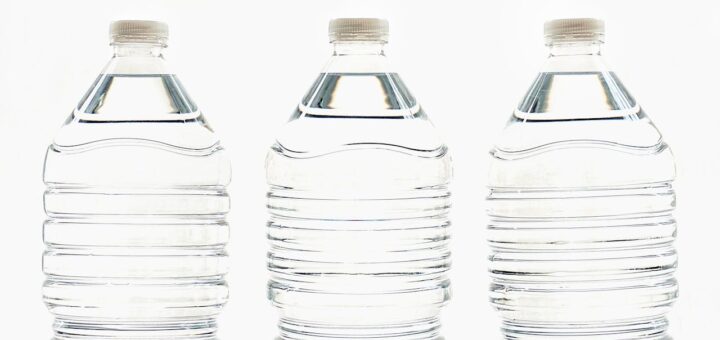Czy woda butelkowana jest bezpieczna