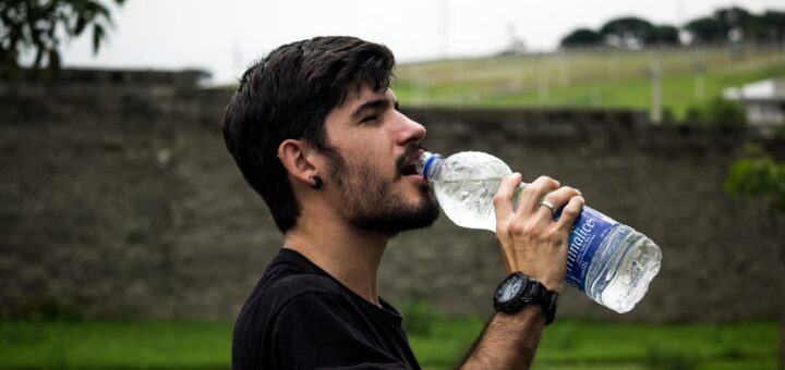 Jaka jest rola wody w organizmie człowieka