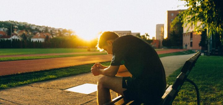 Jak w domu radzić sobie z bólami stawów