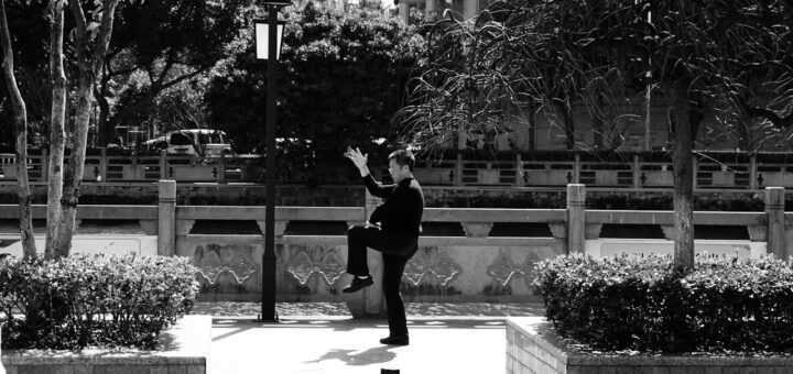 Jakie są korzyści z praktykowania tai chi