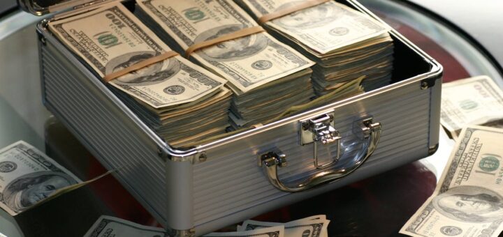 Sposoby na efektywne oszczędzanie pieniędzy